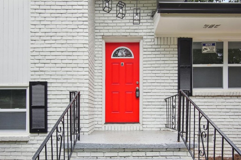 2470 Glenrock Dr, Decatur, GA 30032