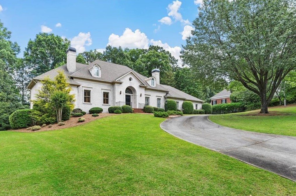 555 Old Cobblestone Dr, Atlanta, GA 30350-5430