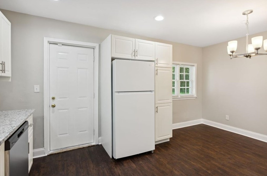 1829 Venetian Dr, Atlanta GA 30311-4031 exterior