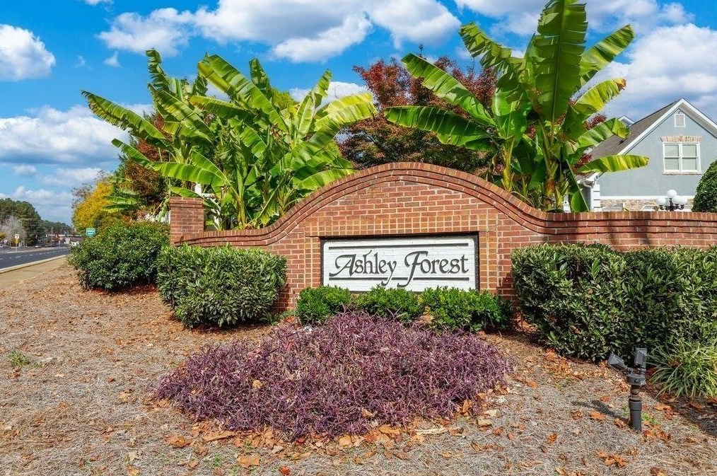 610 Ashley Forest Dr, Acworth, GA 30102-6378