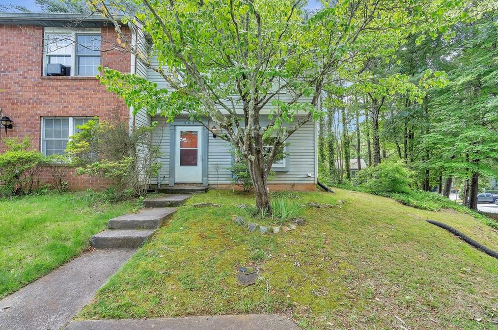900 Regal Path Ln, Decatur, GA 30030-4182
