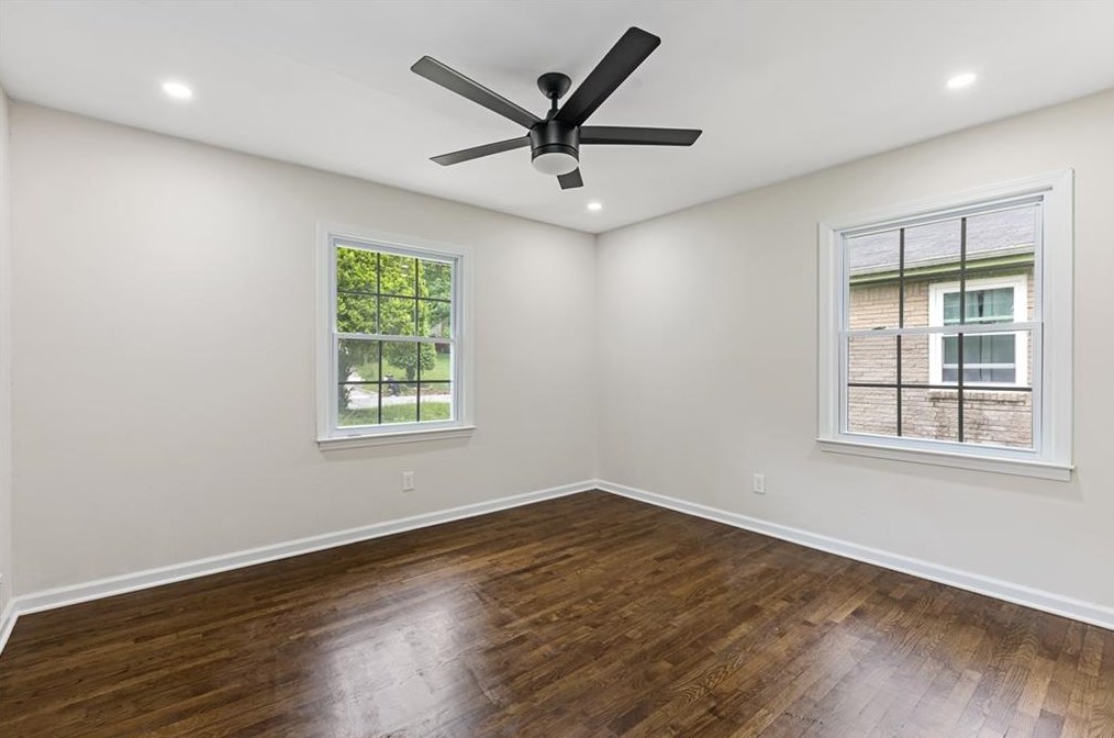 495 Wood Dr, Atlanta GA  30318-6155 exterior