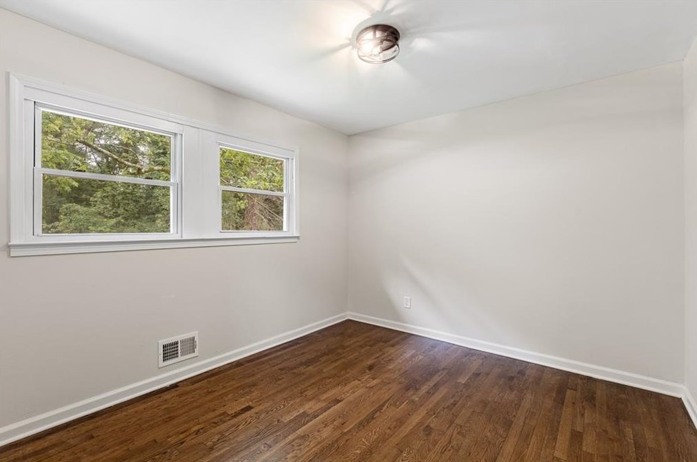 495 Wood Dr, Atlanta GA  30318-6155 exterior