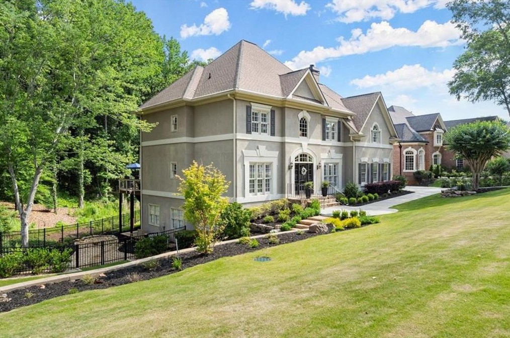 9350 Nesbit Lk Dr, Alpharetta GA 30022-4019 exterior