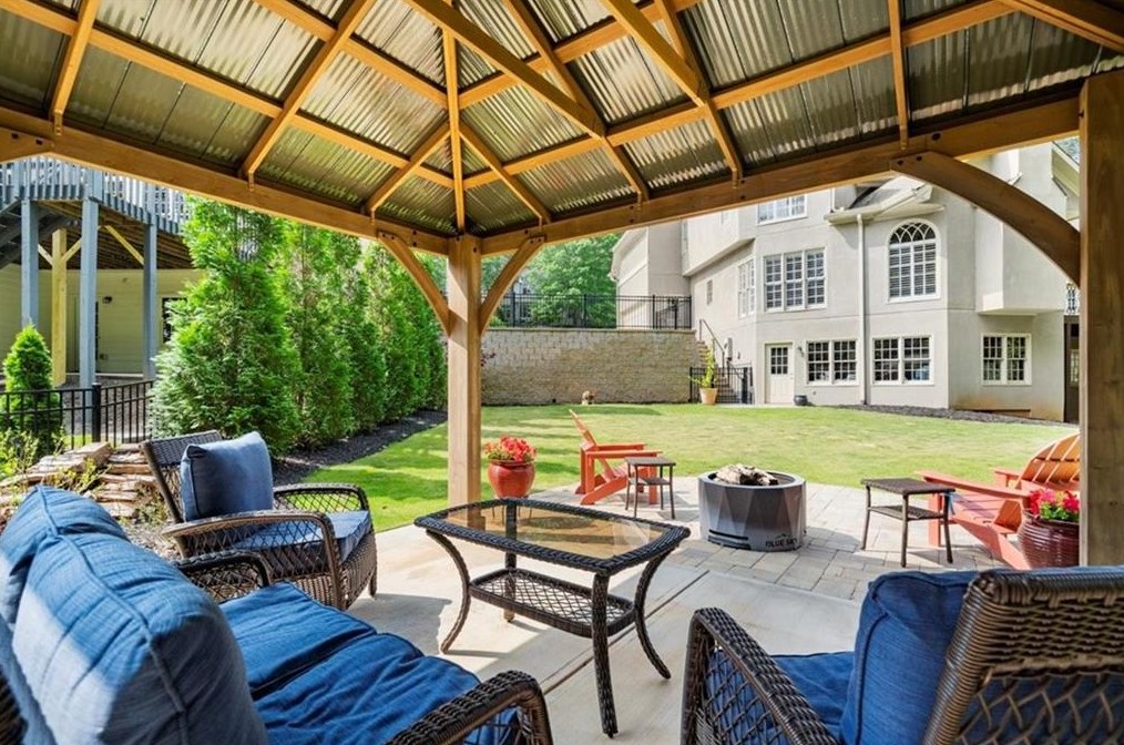 9350 Nesbit Lk Dr, Alpharetta GA 30022-4019 exterior