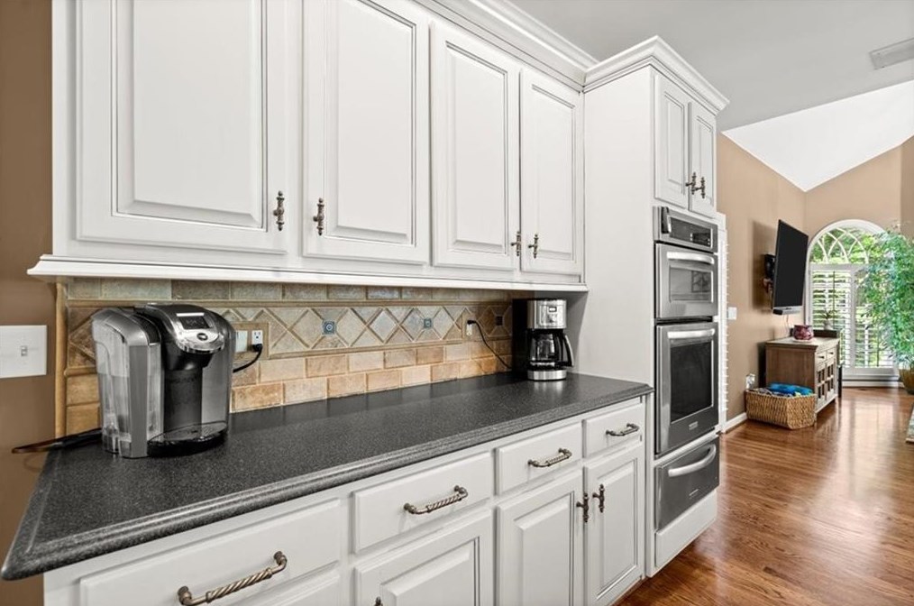 9350 Nesbit Lk Dr, Alpharetta GA 30022-4019 exterior