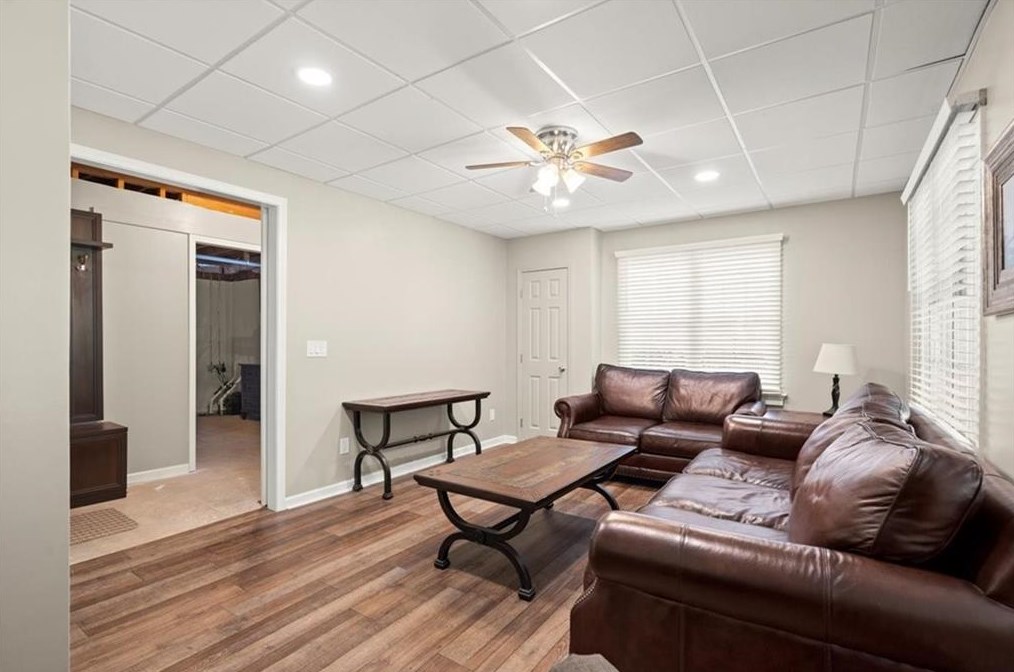 9350 Nesbit Lk Dr, Alpharetta GA 30022-4019 exterior