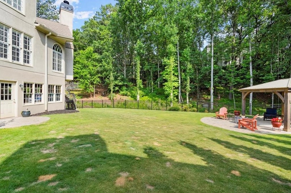 9350 Nesbit Lk Dr, Alpharetta GA 30022-4019 exterior