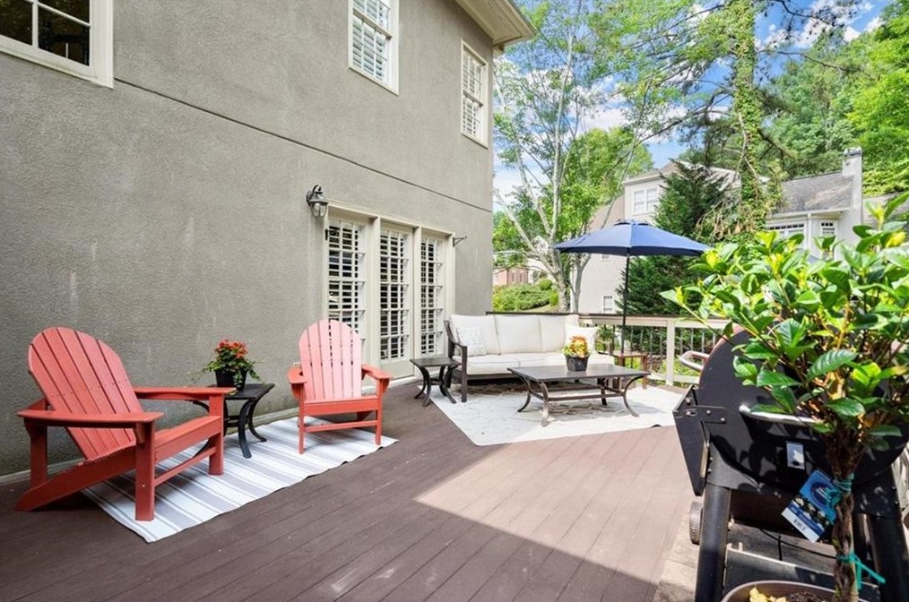 9350 Nesbit Lk Dr, Alpharetta GA 30022-4019 exterior