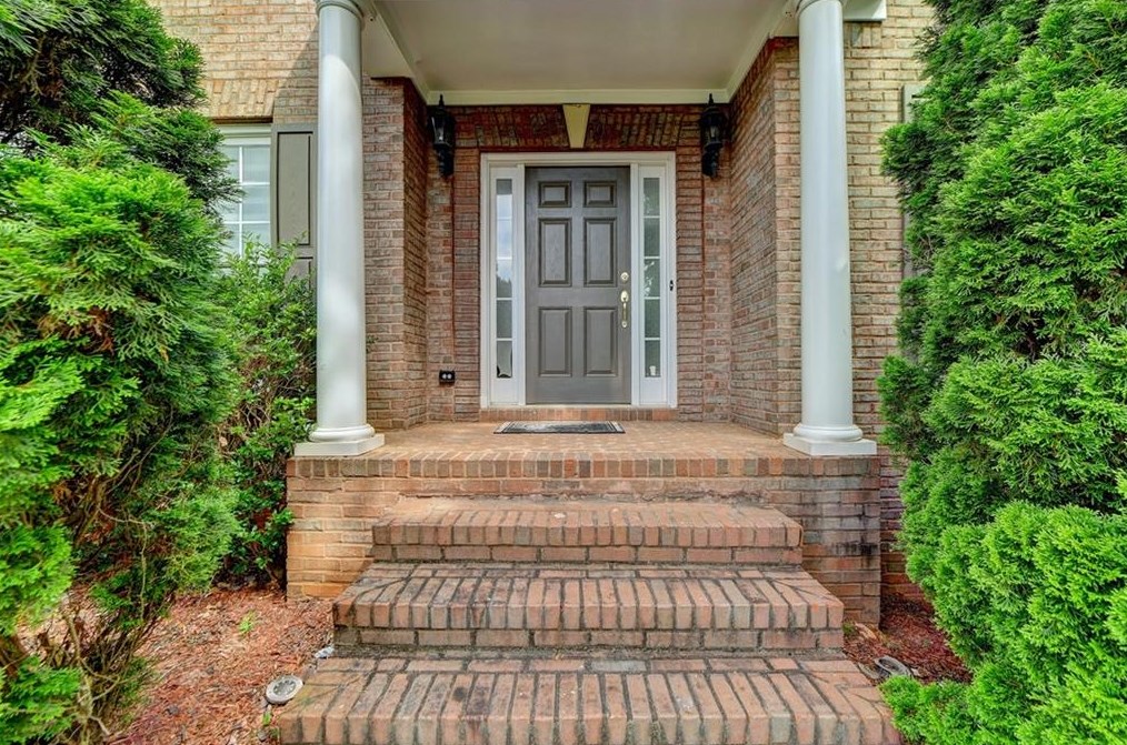 2415 Summit Oaks Ct, Lawrenceville, GA 30043