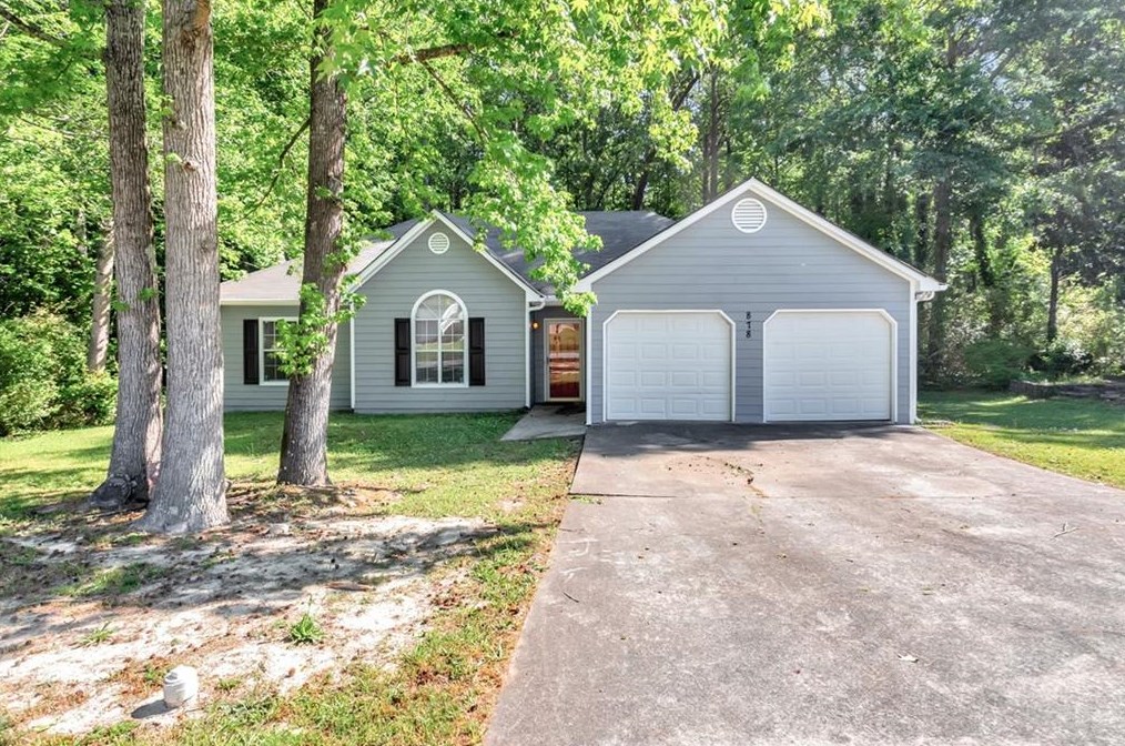 878 Grindstone Dr Sw, Marietta, GA 30060