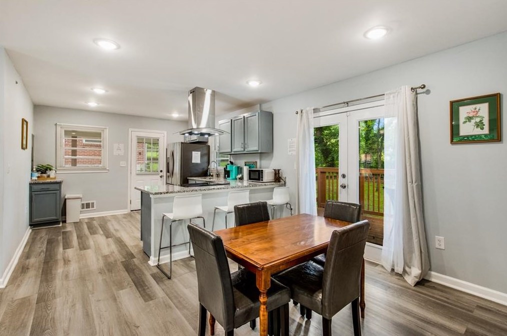 1568 Woodland Cir, Atlanta GA  30344-2740 exterior