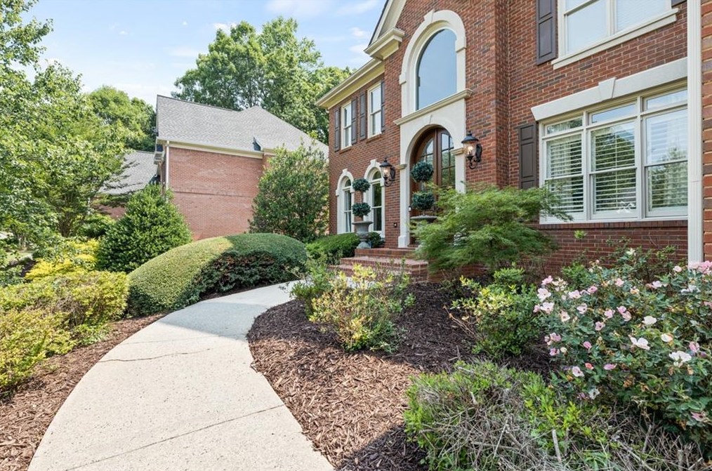 14441 Club Cir, Alpharetta, GA 30004-4364