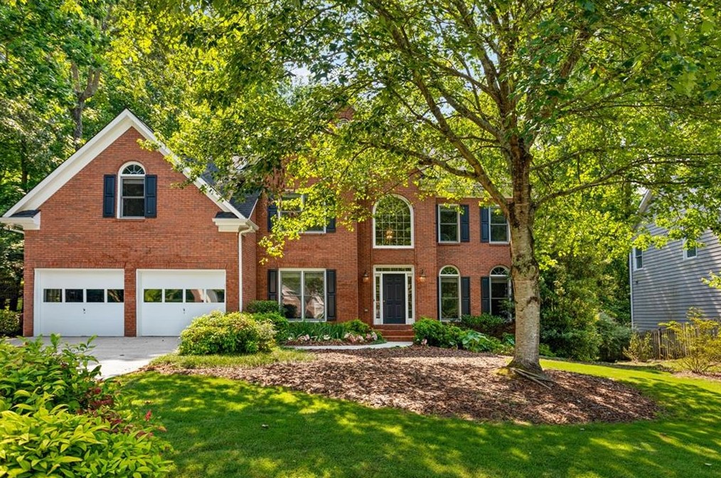 2860 Tynewick Dr, Roswell, GA 30075-5463