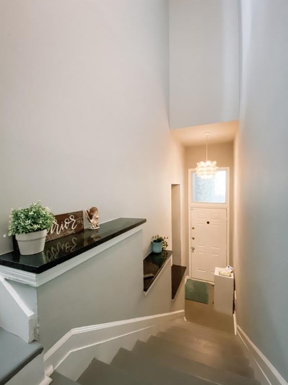 4254 River Green Dr, Atlanta GA  30327-3092 exterior