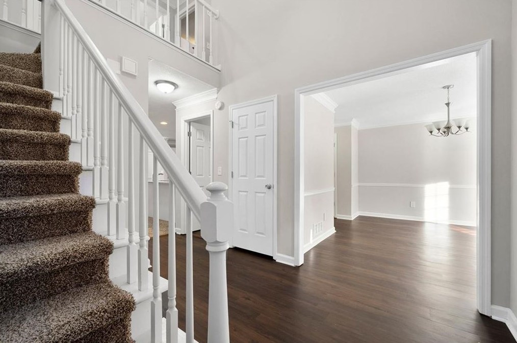 177 Picketts Lake Dr, Acworth, GA 30101-8602