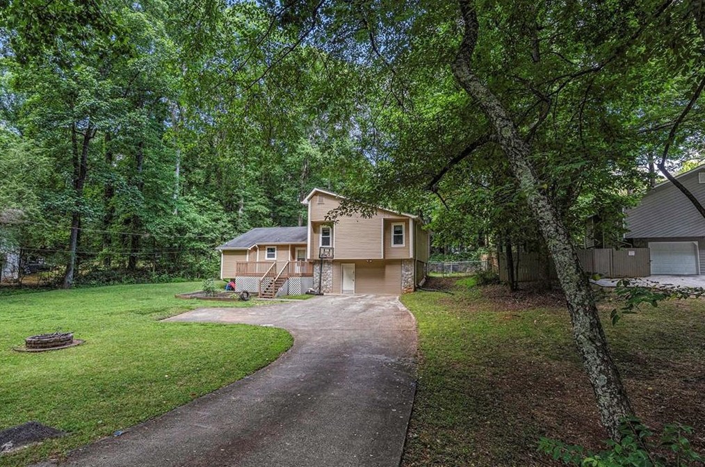 3092 Carmel Dr, Douglasville, GA 30135-2871