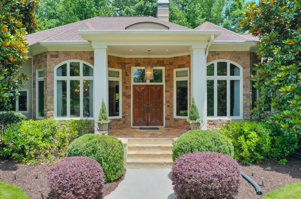 300 Champions View Dr, Alpharetta, GA 30004-6960
