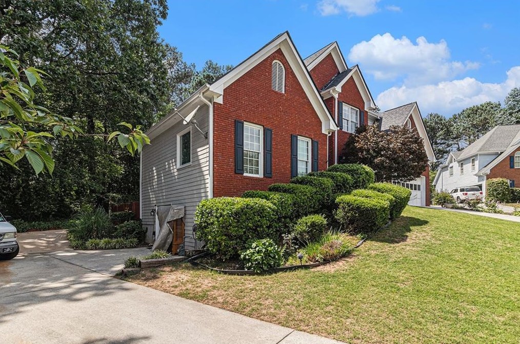 2255 Pinehaven Ct, Grayson, GA 30017