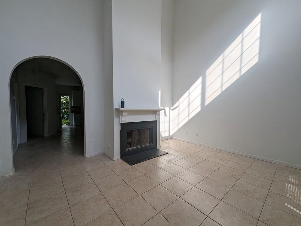 46 Oak Green Dr, Lawrenceville GA  30044-7354 exterior