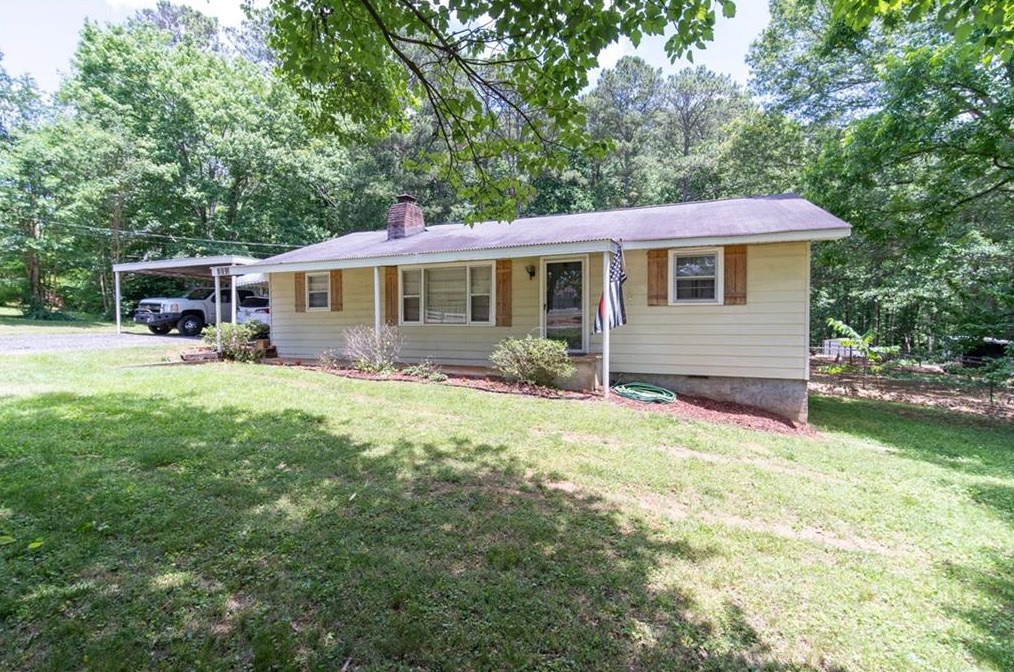109 Paris Rd, Dallas, GA 30132-5083
