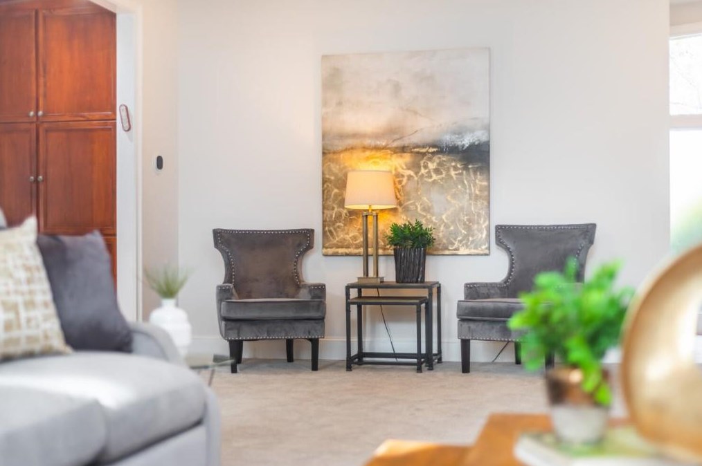 1373 Sheffield Dr, Atlanta GA  30329-3420 exterior