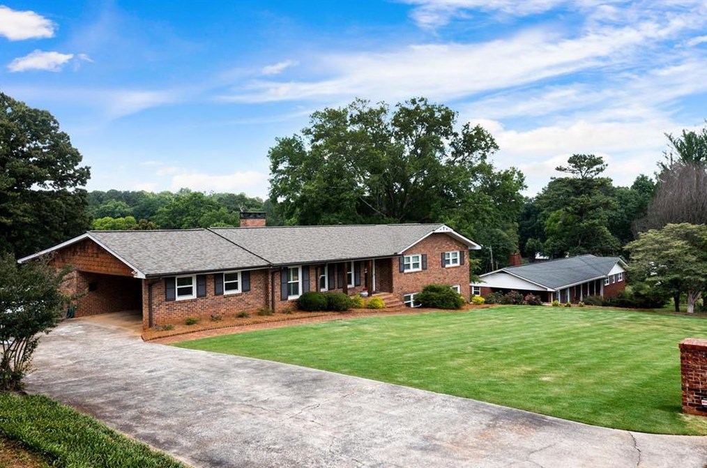 109 Arrowhead Dr, Euharlee, GA 30120-3820