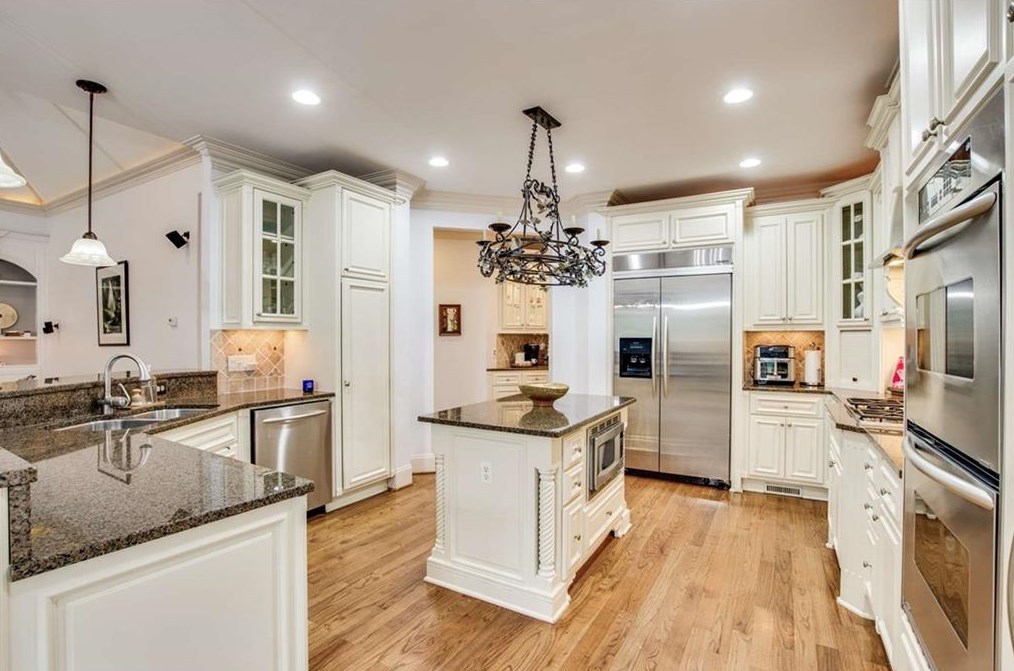 906 Carriage Path, Smyrna GA exterior