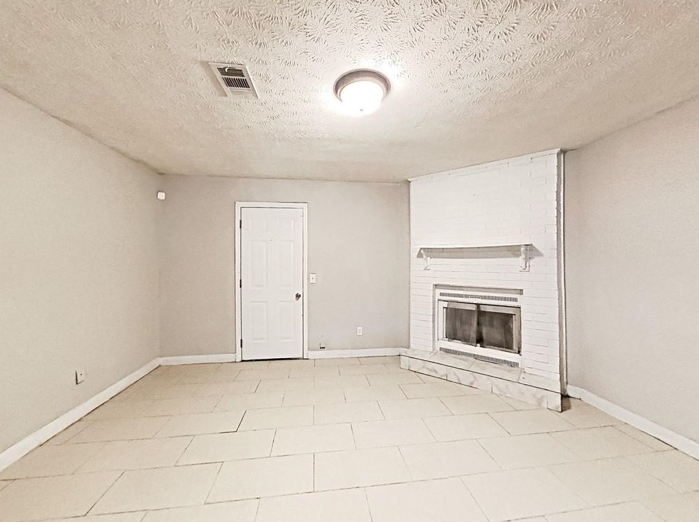 1289 Knoll Ct Nw, Conyers, GA 30012