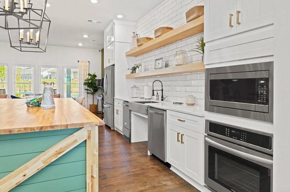 705 Charles Hardy Pkwy, Dallas GA  30157-0031 exterior