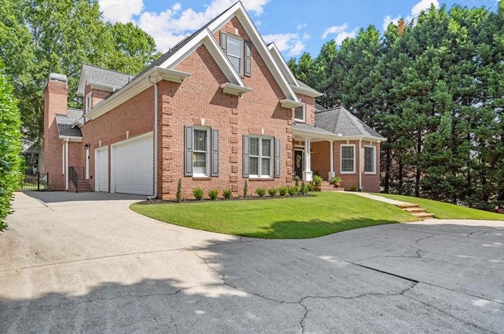 12150 Meadows Ln, Alpharetta, GA 30005-7262