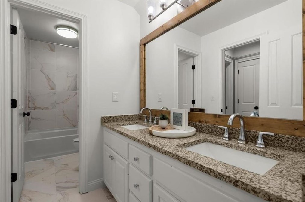 12150 Mdw Ln, Alpharetta GA 30005-7262 exterior