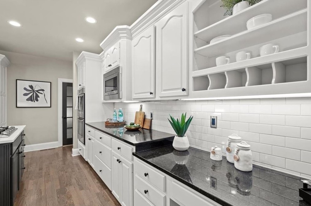 12150 Mdw Ln, Alpharetta GA 30005-7262 exterior