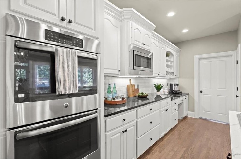 12150 Mdw Ln, Alpharetta GA 30005-7262 exterior