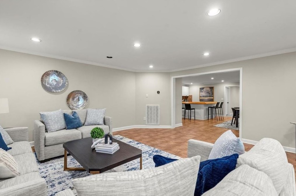 12150 Mdw Ln, Alpharetta GA 30005-7262 exterior