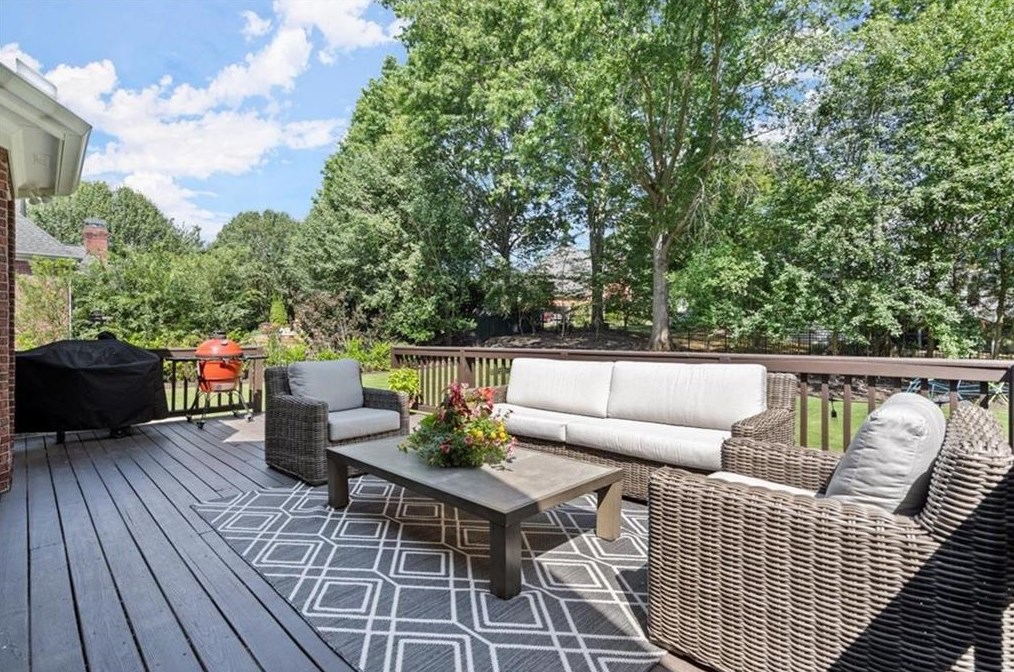 12150 Mdw Ln, Alpharetta GA 30005-7262 exterior