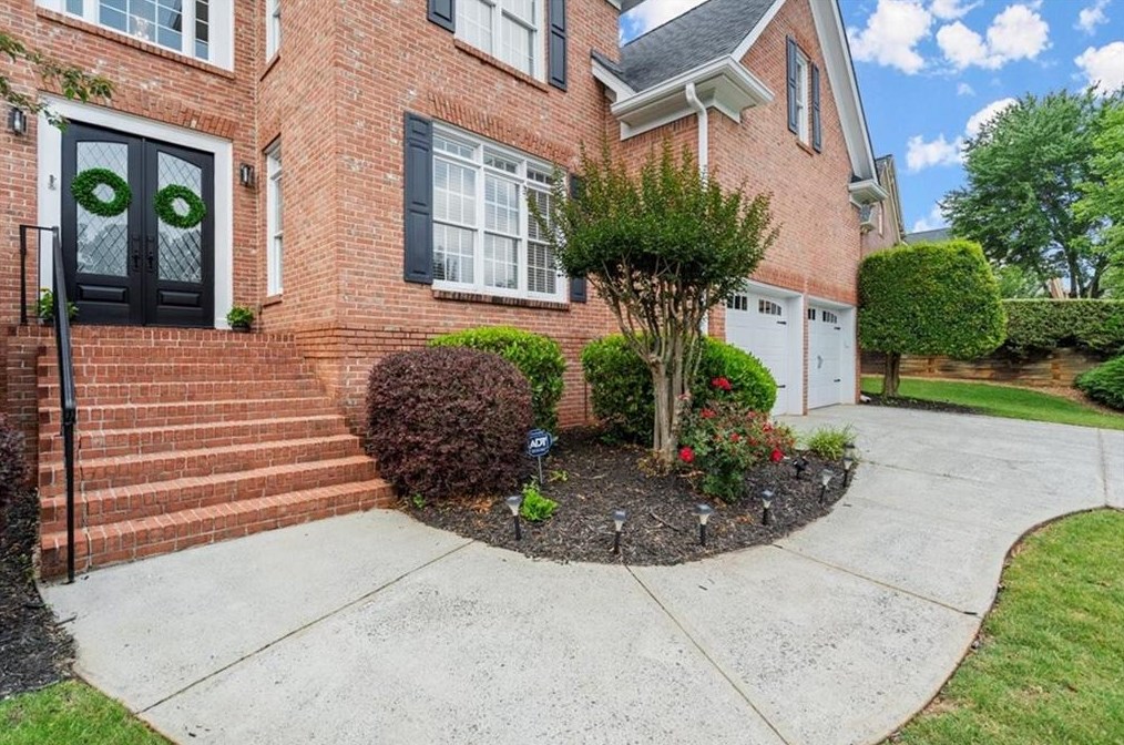 12465 Magnolia Cir, Alpharetta, GA 30005-8923