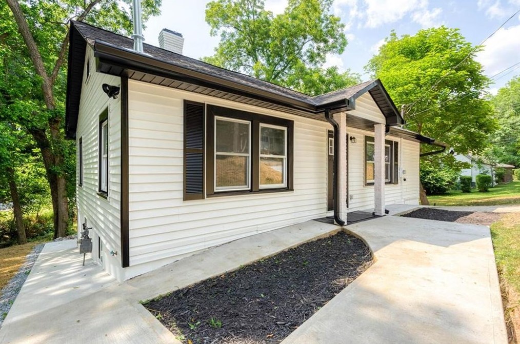 509 Williamson, Rockmart, GA 30153