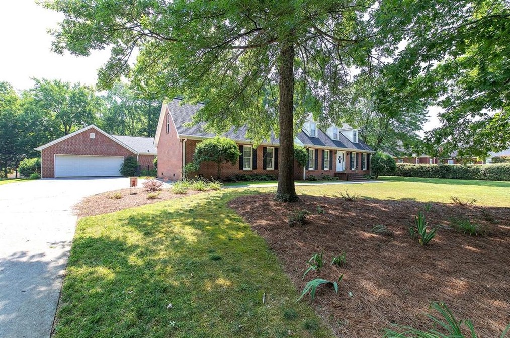 455 Cumberland Dr, Calhoun, GA 30701-4728