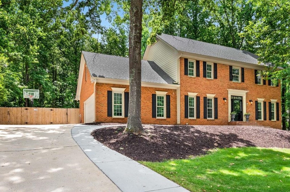 5485 Cameron Forest Pkwy, Alpharetta, GA 30022-6037