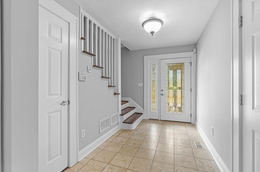 2595 Woodland Cir, Atlanta GA  30344-2763 exterior