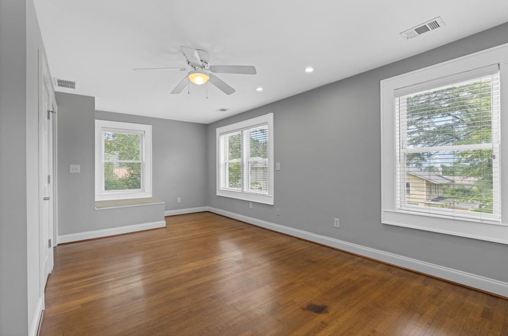 2595 Woodland Cir, Atlanta GA  30344-2738 exterior
