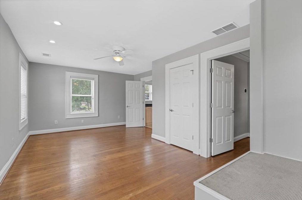 2595 Woodland Cir, Atlanta GA  30344-2738 exterior