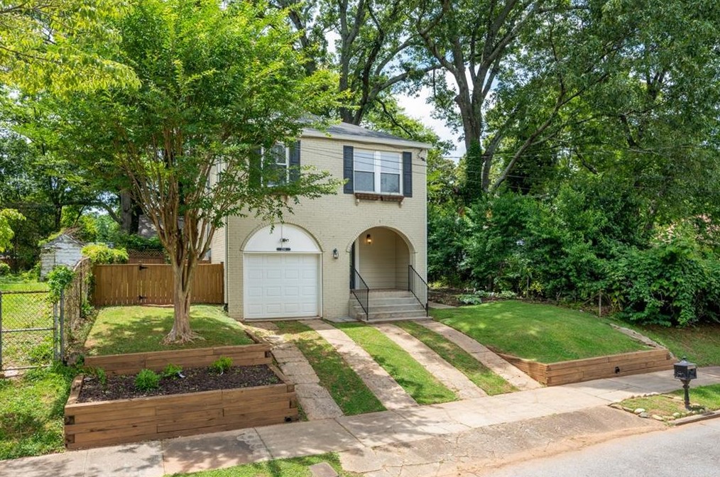 2595 Woodland Cir, Atlanta, GA 30344-2763