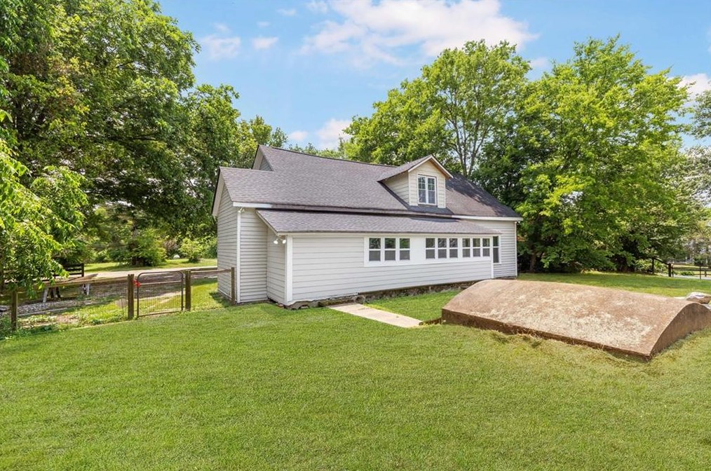 3339 Pine Log Rd Ne, Rydal, GA 30171