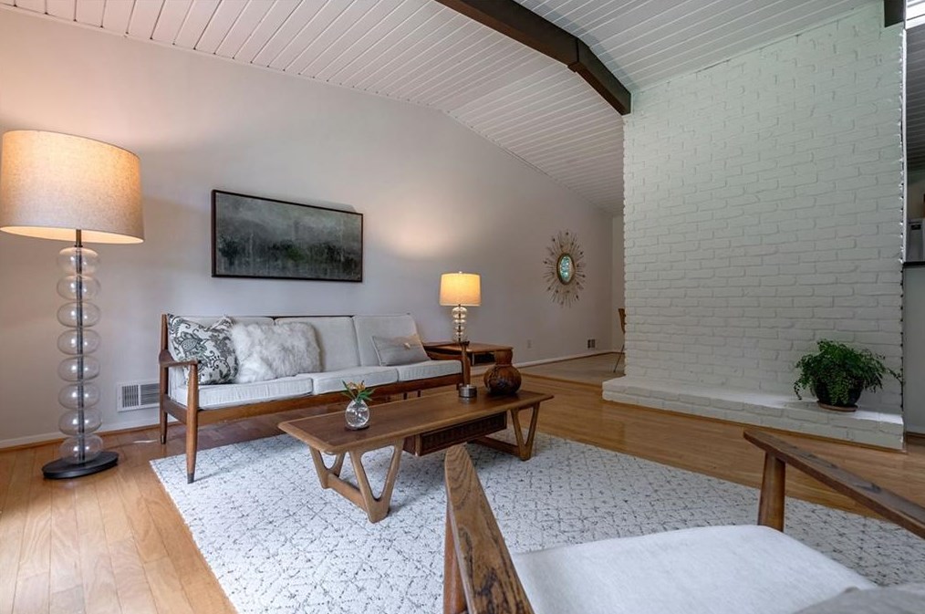 3676 Northlake Dr, Atlanta GA 30341 exterior