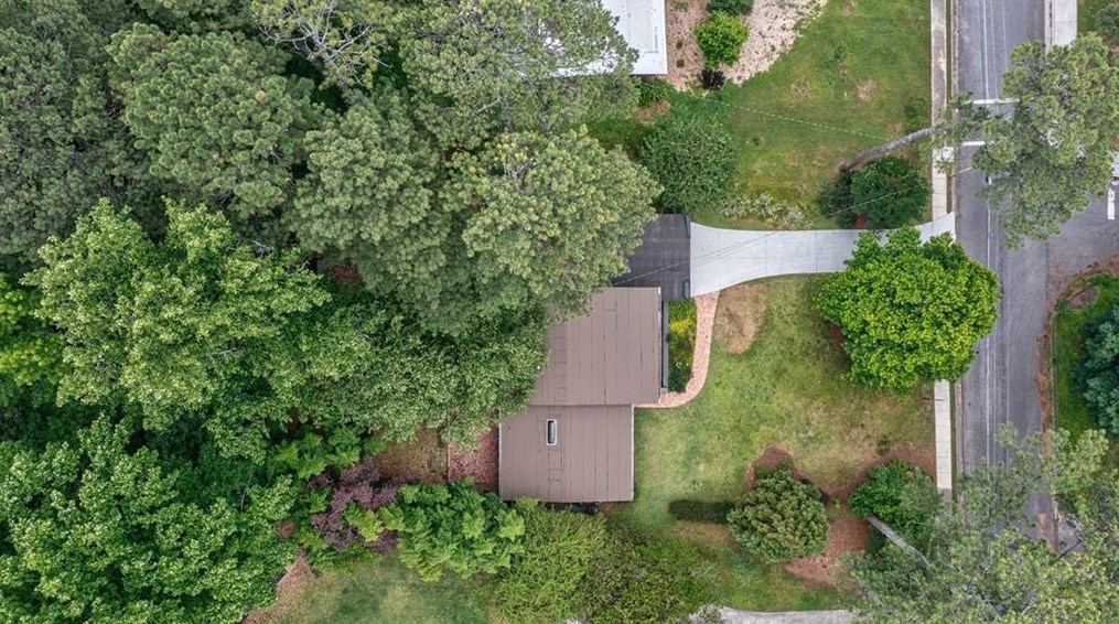 3676 Northlake Dr, Atlanta GA 30341 exterior