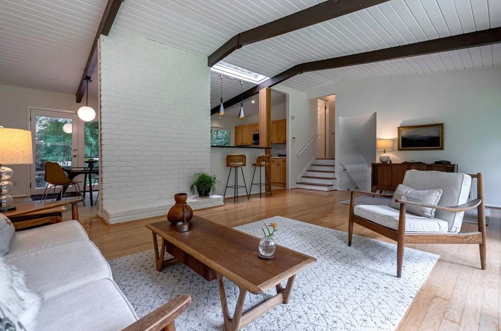 3676 Northlake Dr, Atlanta GA 30341 exterior