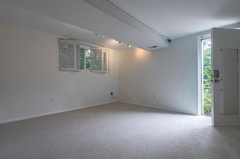 3676 Northlake Dr, Atlanta GA 30341 exterior