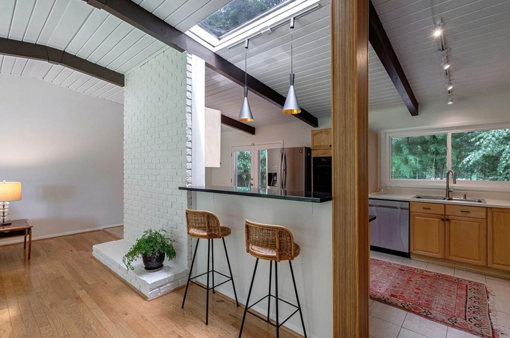 3676 Northlake Dr, Atlanta GA 30341 exterior